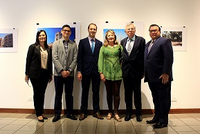 Exhibicion Fotografica Jerusalen a traves dellente costarricense